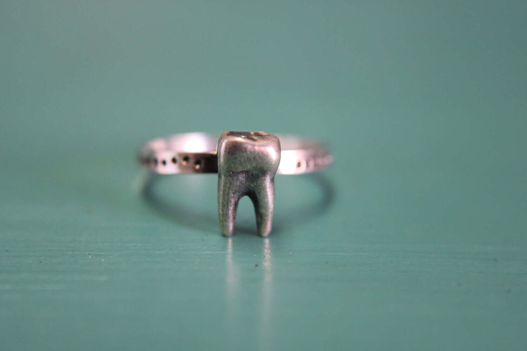 Tooth Stacker sz 5.5 RTS. Sterling silver molar ring.